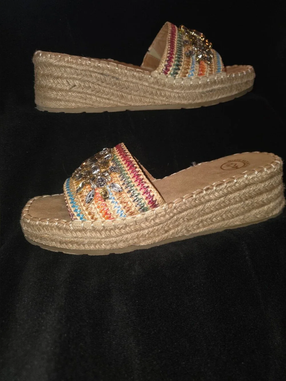White‎ Mountain Bejeweled Rainbow Raffia Espadrille Wedge Slide Sandals Size 9.5